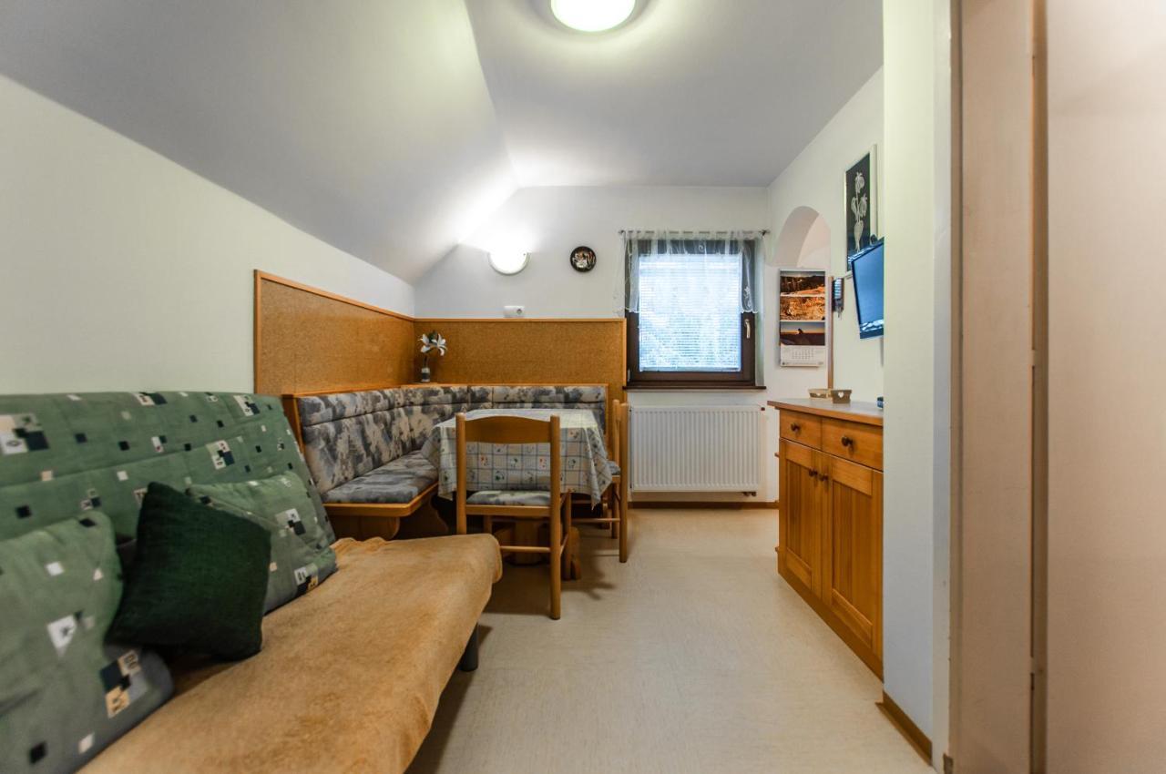 Apartment Ticar Bohinj Esterno foto